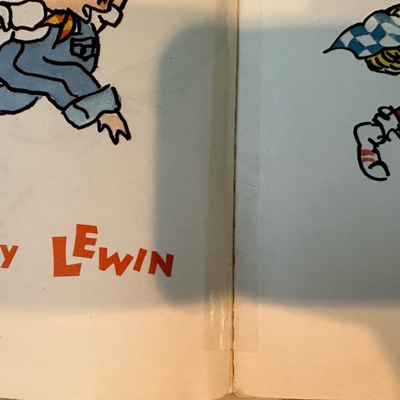 Yo, hungry wolf! A nursery rap - Picture 3 of 10